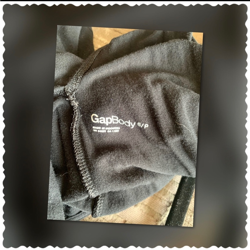 GapBody Racerback Keyhole Dress - Picture 6 of 6